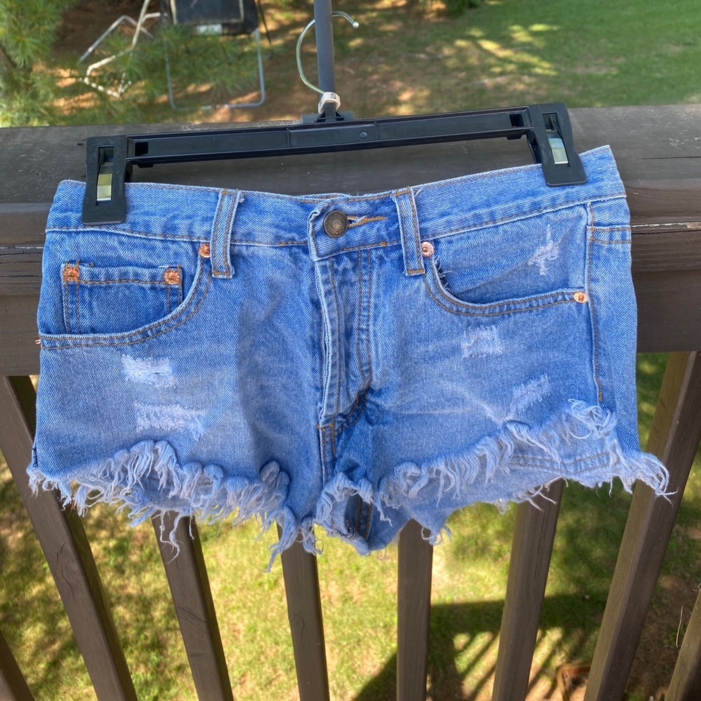 Signature 8 jean shorts